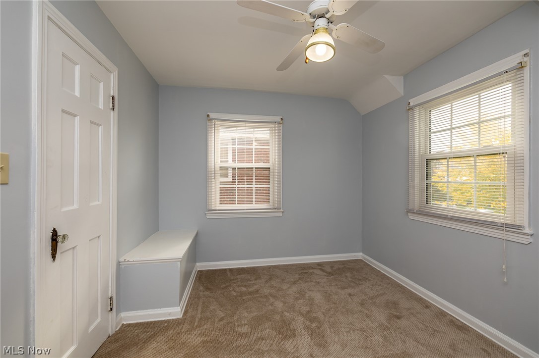 3919 Faversham Road Cleveland, OH 44118 - Photo 23 of 32