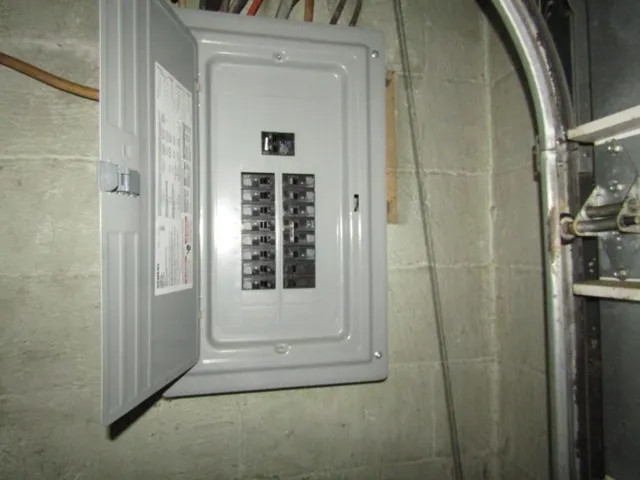 $119,900 | 1715 California Avenue, White Oak, PA 15131