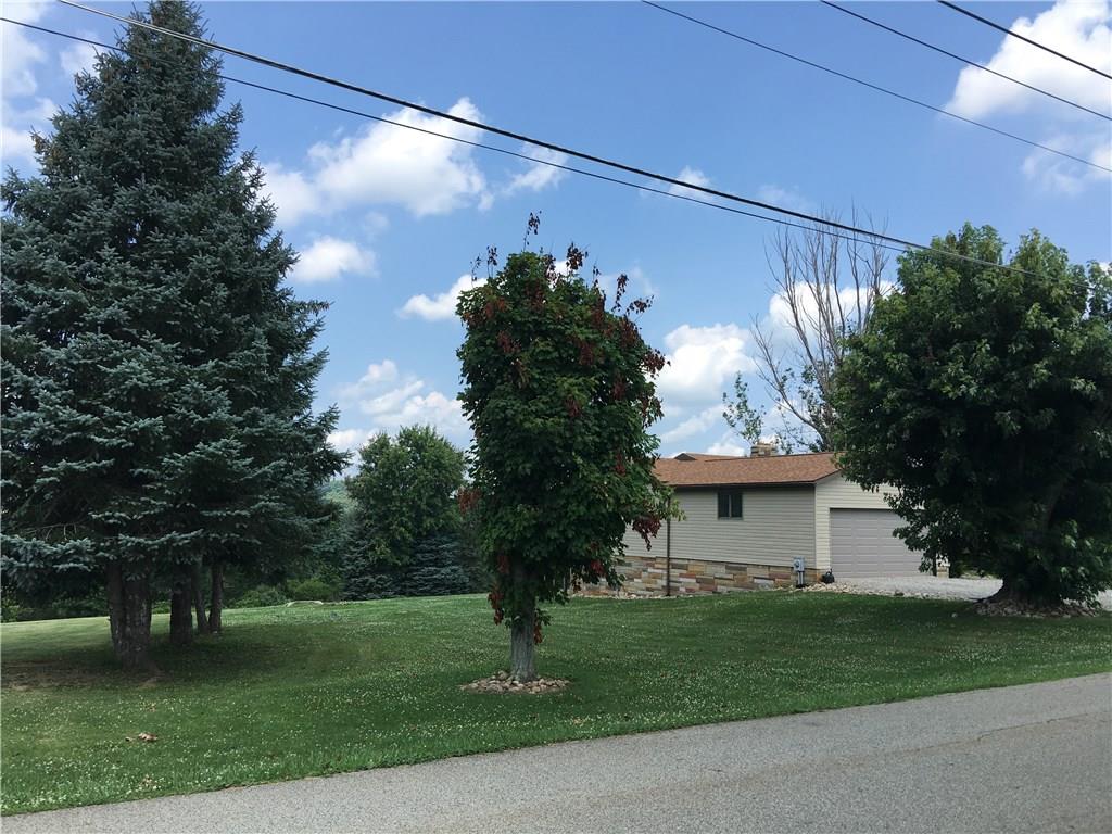 1233 Farm Road Uniontown, PA 15401 - Photo 3 of 25
