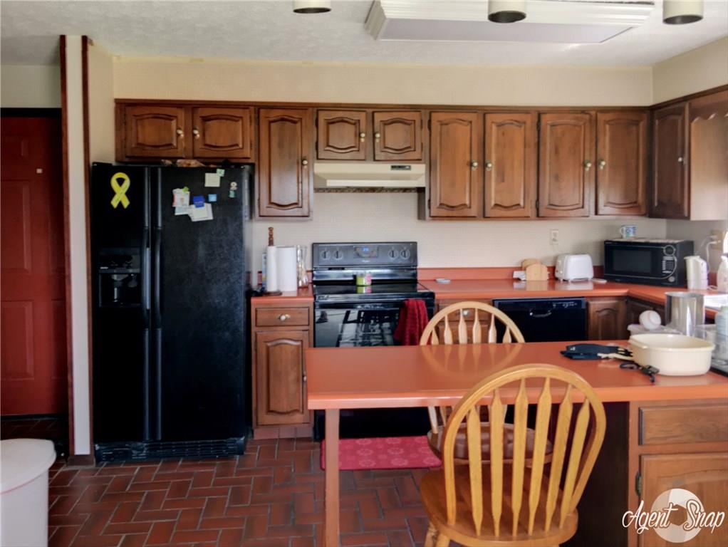 1233 Farm Road Uniontown, PA 15401 - Photo 9 of 25