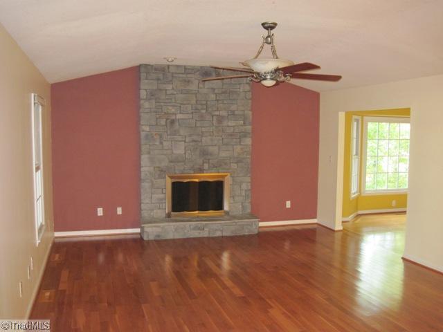 8011 Homestead Farm Road Belews Creek, NC 27009 - Photo 2 of 13 Living Room.