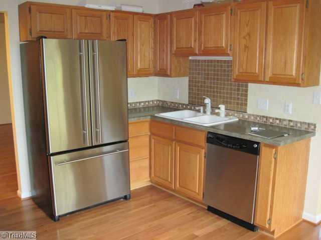 8011 Homestead Farm Road Belews Creek, NC 27009 - Photo 5 of 13 Kitchen.