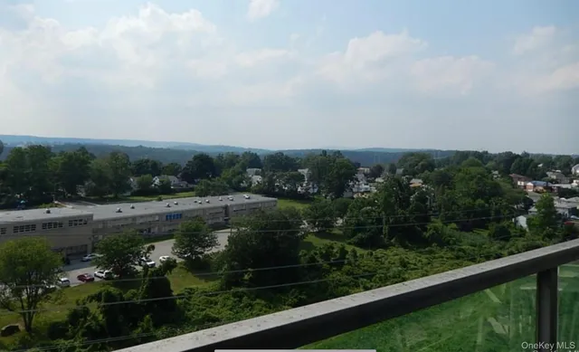 $164,000 | 1841 Central Park Avenue, Unit 15P, Yonkers, NY 10710