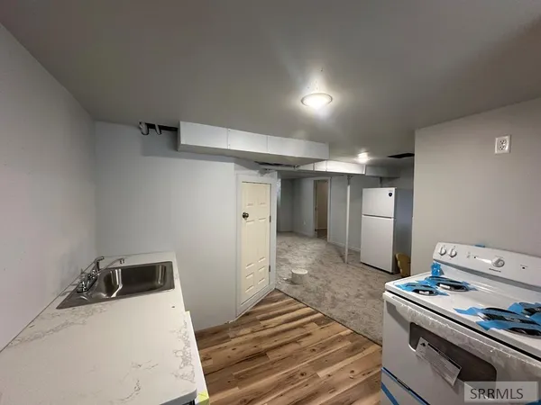 $999 | 295 S Boulevard, Idaho Falls, ID 83401