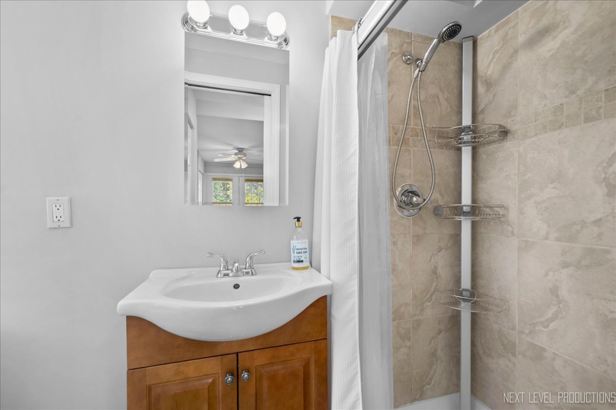 660 East Palatine Road Palatine, IL 60074 - Photo 13 of 25 Gallery Image 13