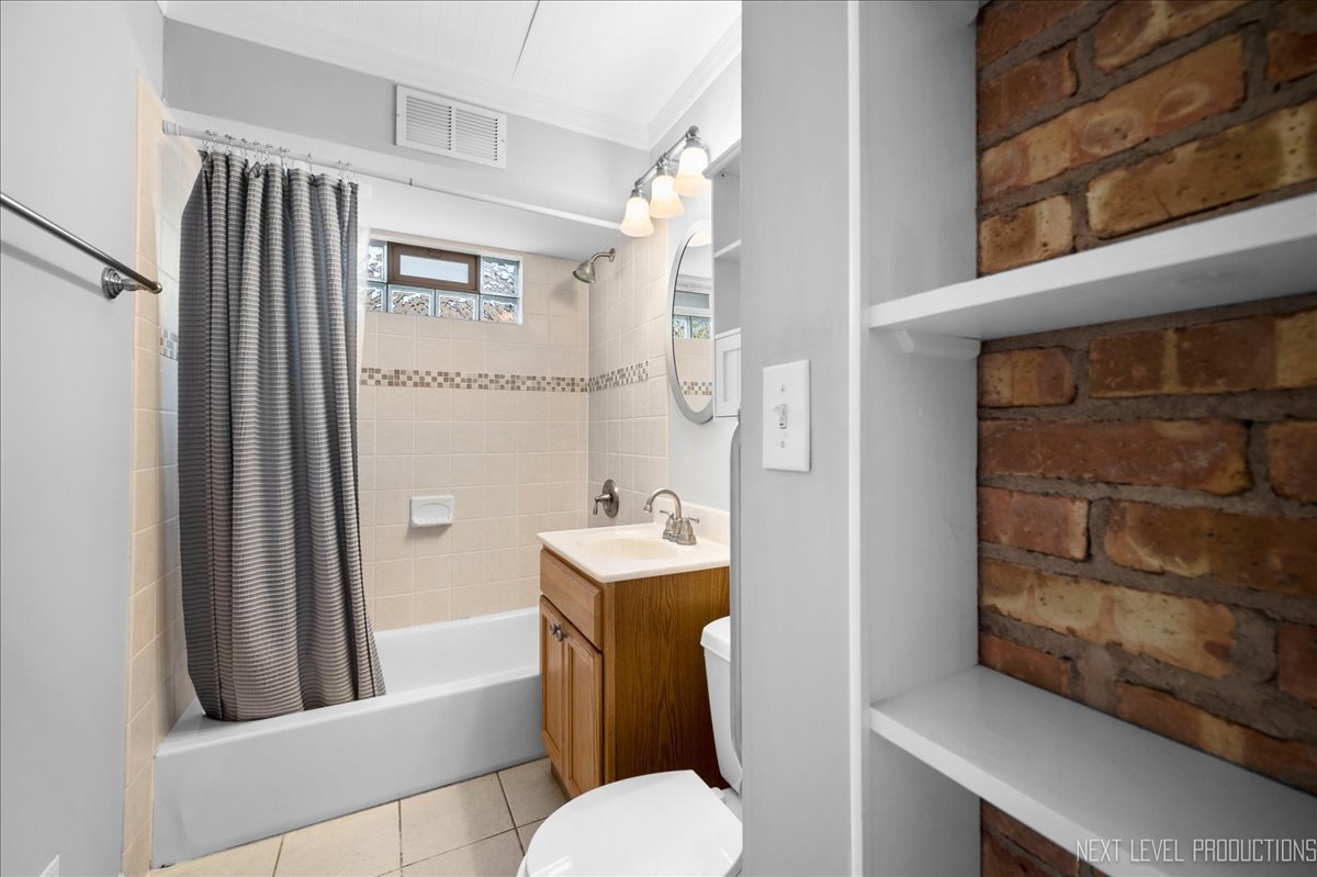 660 East Palatine Road Palatine, IL 60074 - Photo 18 of 25 Gallery Image 18