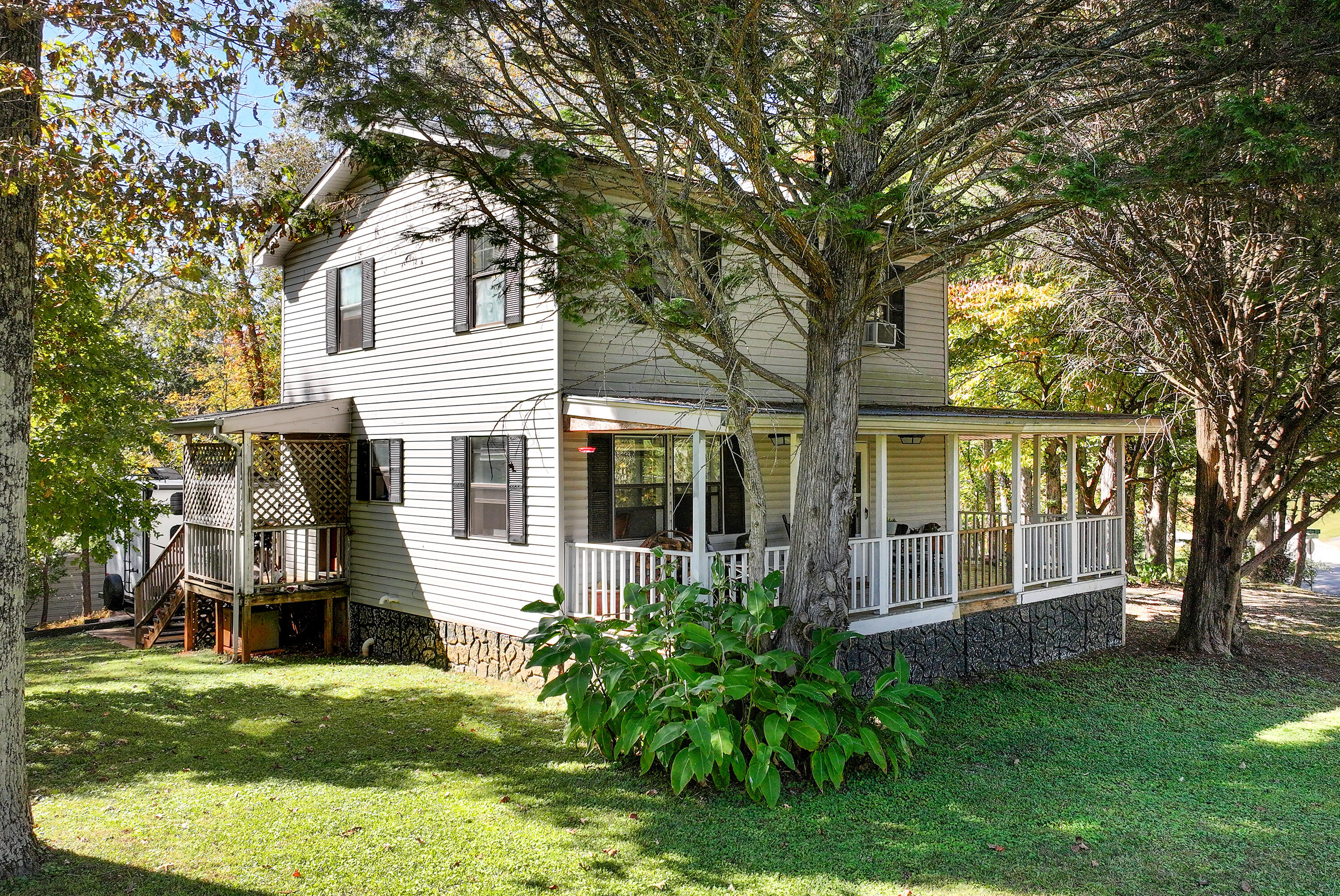 373 Jennys Cove Road Cleveland, GA 30528 - Photo 4 of 43 DJI_20251012145817_0016_D