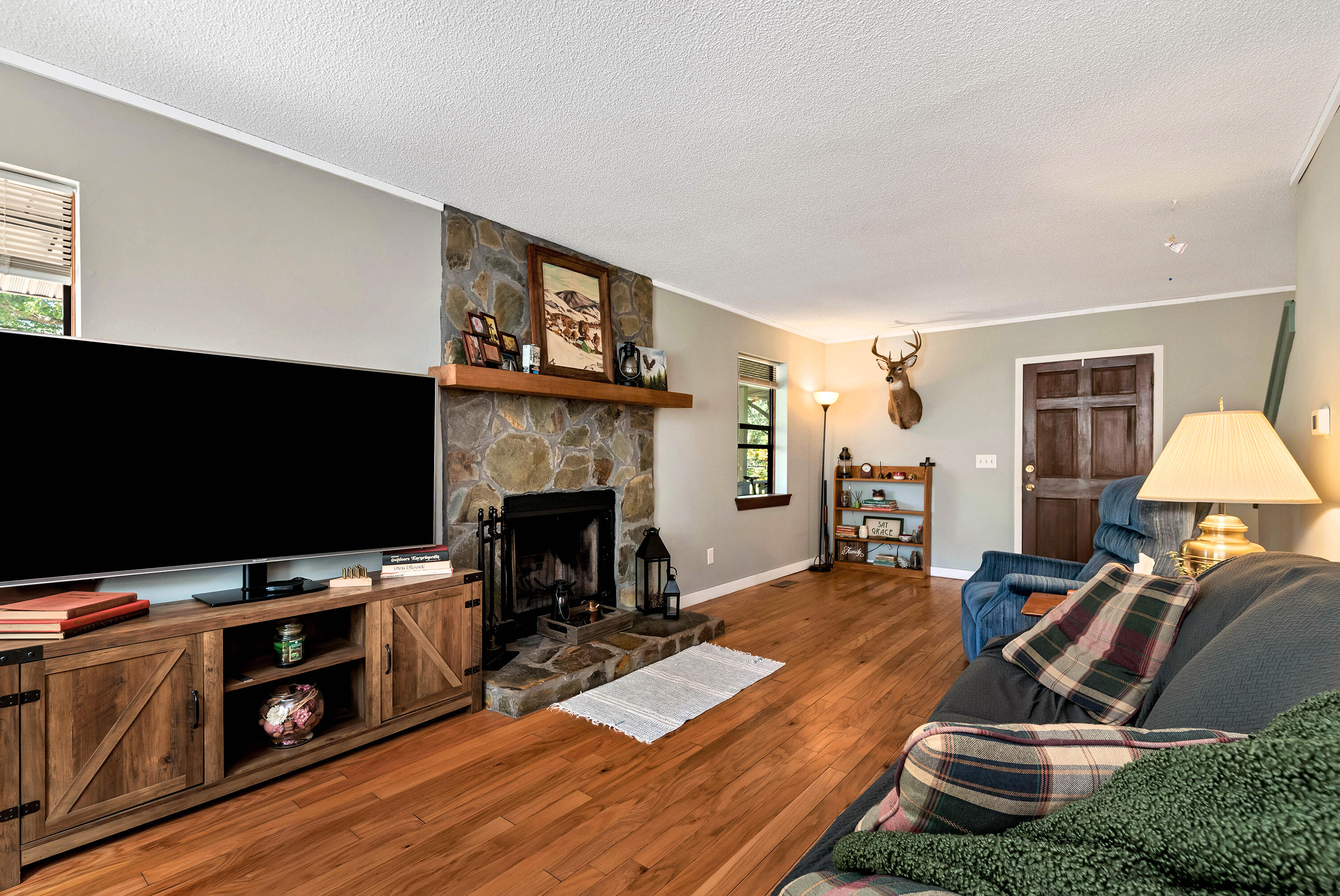 373 Jennys Cove Road Cleveland, GA 30528 - Photo 10 of 43 SP1_5188