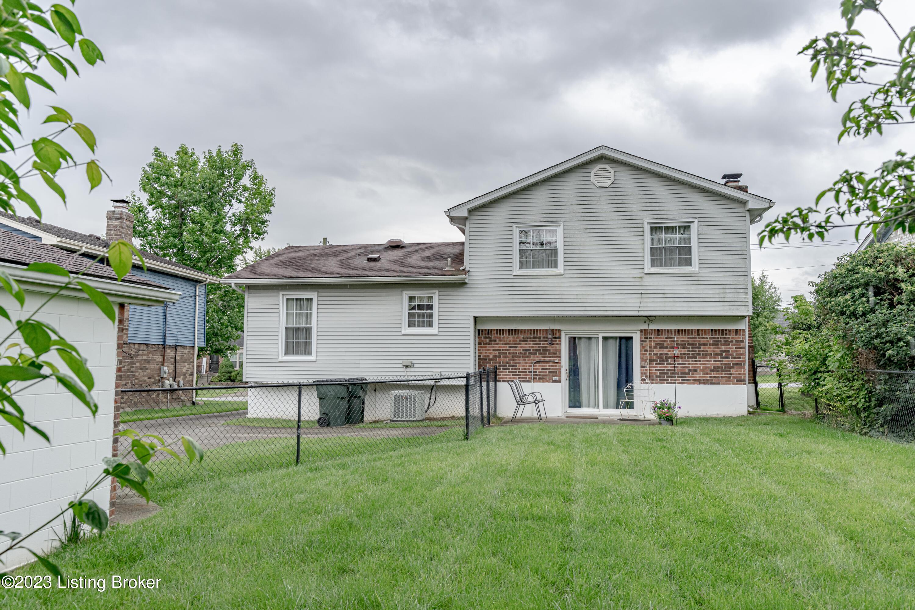 10503 St Rene Road Louisville, KY 40299 - Photo 44 of 53 DSC09056
