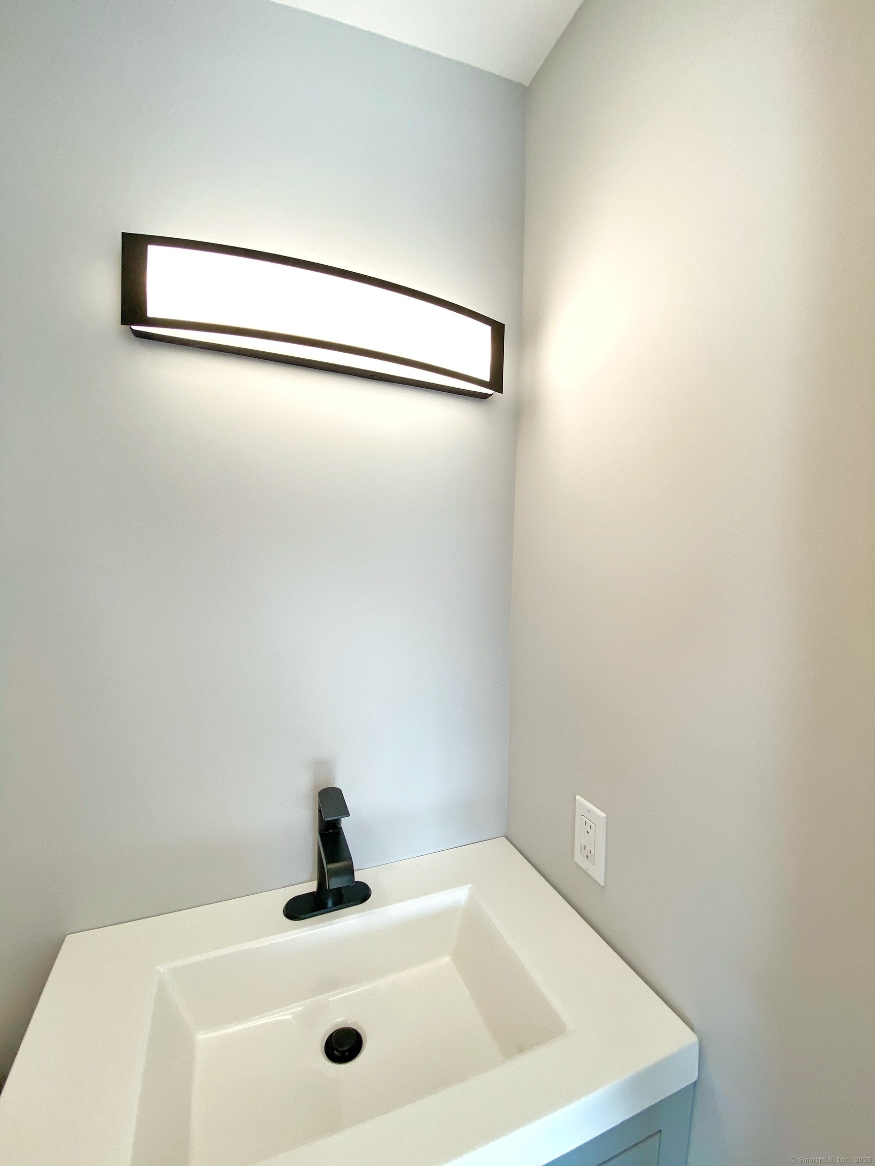 7 Wall Street, Unit 1 Norwalk, CT 06850 - Photo 3 of 8