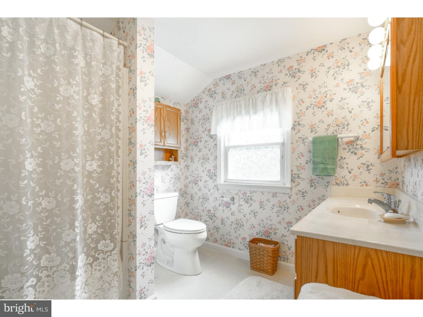 319 Villanova Road Glassboro, NJ 08028 - Photo 21 of 24 Bathroom