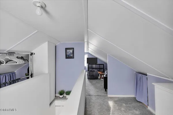 $240,000 | 2025 Greenpoint Avenue, Rotterdam, NY 12303