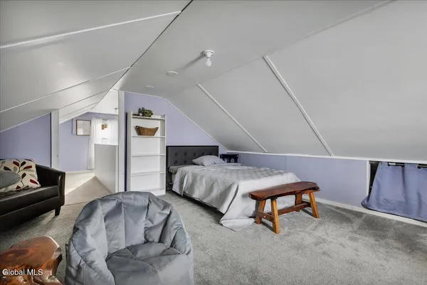 $240,000 | 2025 Greenpoint Avenue, Rotterdam, NY 12303