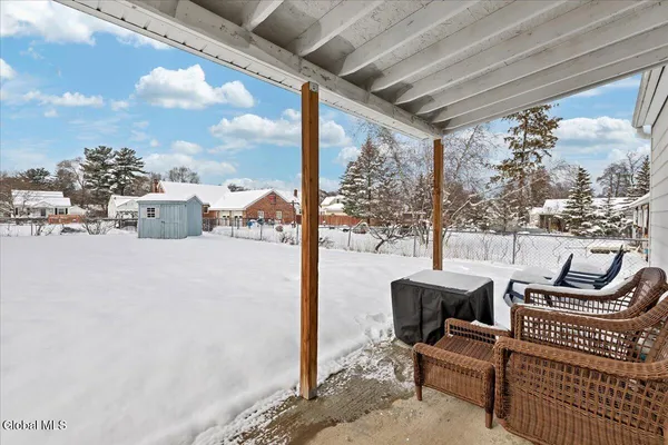 $240,000 | 2025 Greenpoint Avenue, Rotterdam, NY 12303