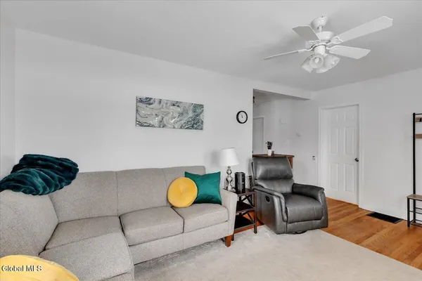 $240,000 | 2025 Greenpoint Avenue, Rotterdam, NY 12303