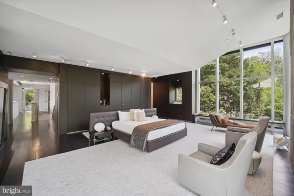 $13,500,000 | 2815 Woodland Drive Northwest, Washington, DC 20008