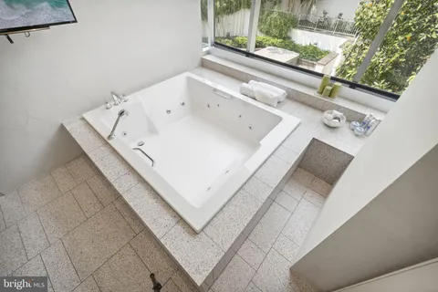 $13,500,000 | 2815 Woodland Drive Northwest, Washington, DC 20008