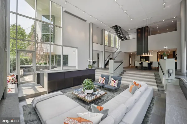 $13,500,000 | 2815 Woodland Drive Northwest, Washington, DC 20008