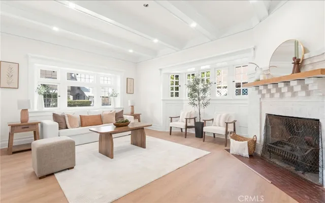 $1,199,999 | 1720 South Kingsley Drive, Los Angeles, CA 90006