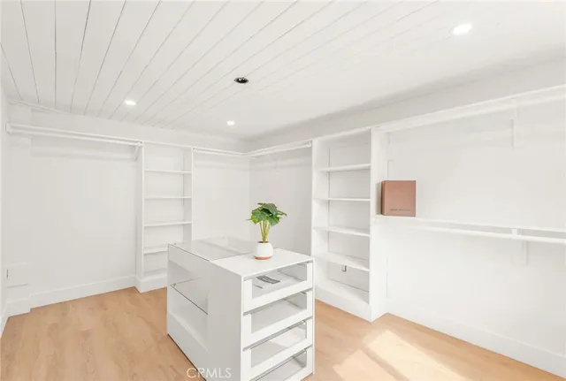 $1,199,999 | 1720 South Kingsley Drive, Los Angeles, CA 90006