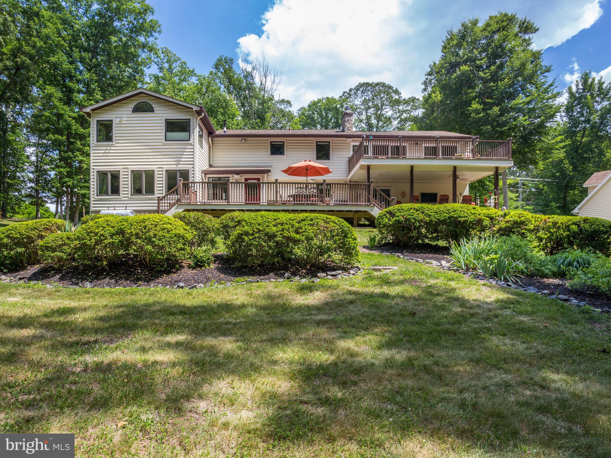 5820 Huntingtown Road Huntingtown, MD 20639 - Photo 27 of 30 Awesome entertaining areas!!