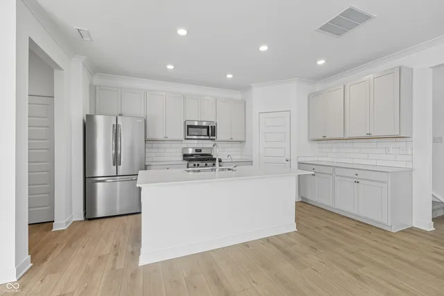 $2,600 | 15395 Alperton Road, Fishers, IN 46037