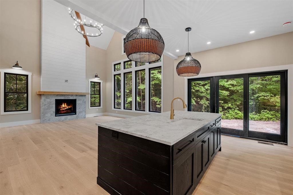211 South Peak Road Lincoln, NH 03251 - Photo 2 of 10 Gallery Image 2