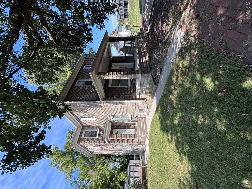 410 Spring Street Alton, IL 62002 - Photo 2 of 26 Gallery Image 2