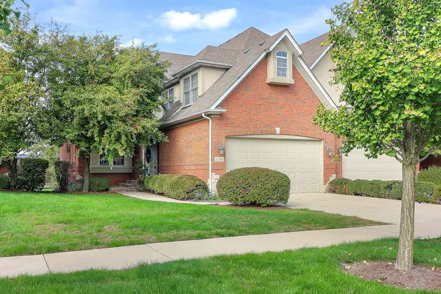 $629,900 | 1208 Connamara Court, Westmont, IL 60559