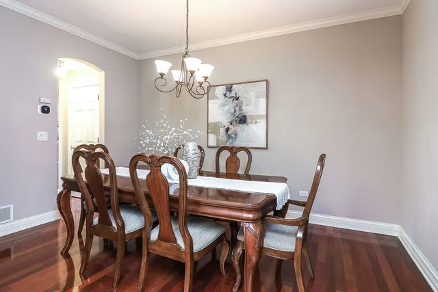 $629,900 | 1208 Connamara Court, Westmont, IL 60559