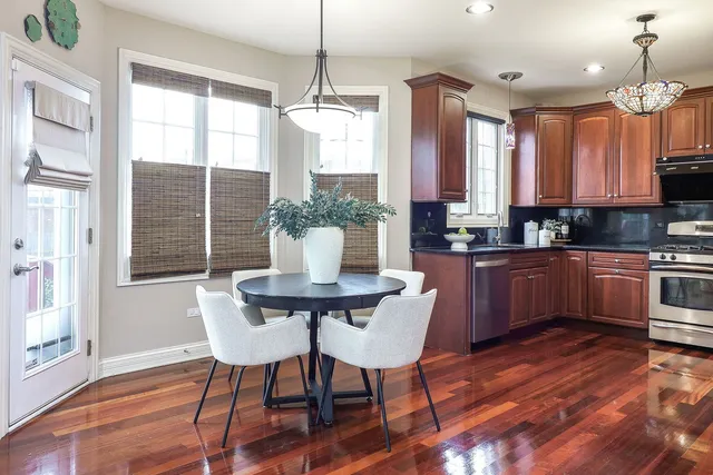 $629,900 | 1208 Connamara Court, Westmont, IL 60559