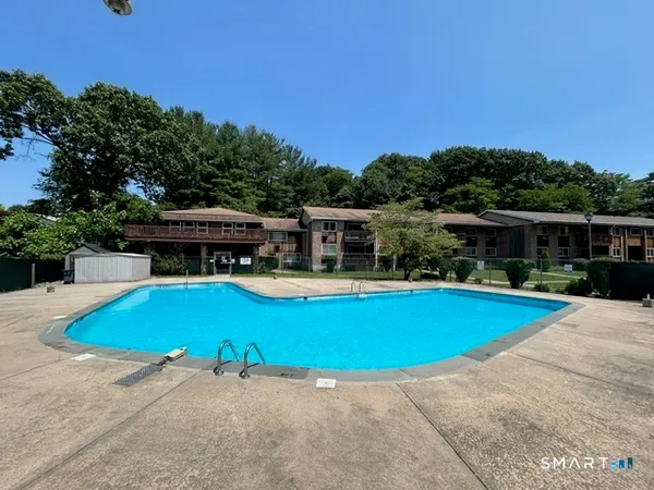 $215,000 | 333 Vincellette Street, Unit 27, Bridgeport, CT 06606