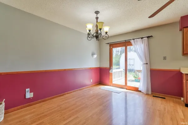 $244,900 | 1210 Char-Lee Drive, Evansville, IN 47712