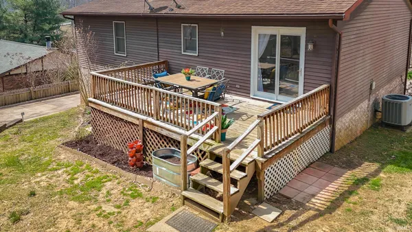 $244,900 | 1210 Char-Lee Drive, Evansville, IN 47712