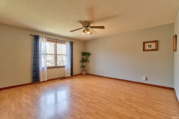 $244,900 | 1210 Char-Lee Drive, Evansville, IN 47712