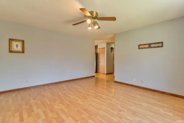 $244,900 | 1210 Char-Lee Drive, Evansville, IN 47712