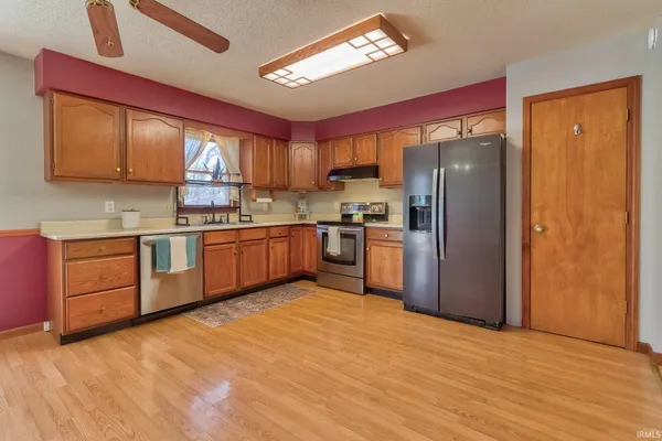 $244,900 | 1210 Char-Lee Drive, Evansville, IN 47712