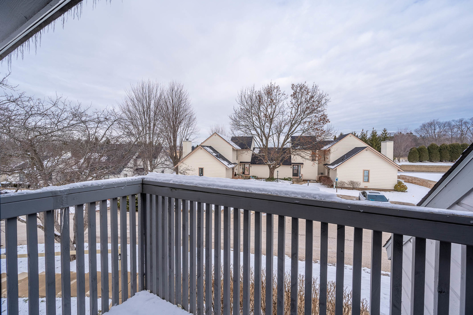 586 Dunham Road Gurnee, IL 60031 - Photo 12 of 13 a view of a street from a balcony