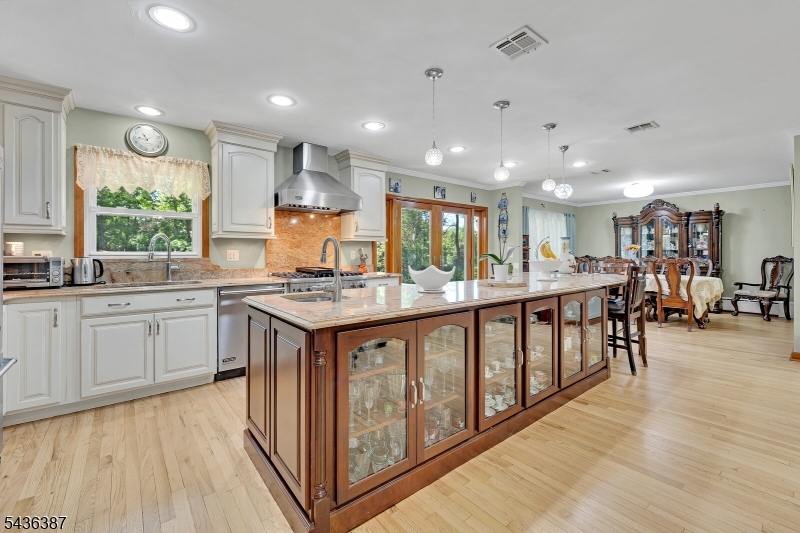 28 Pepper Road Montville, NJ 07082 - Photo 6 of 50