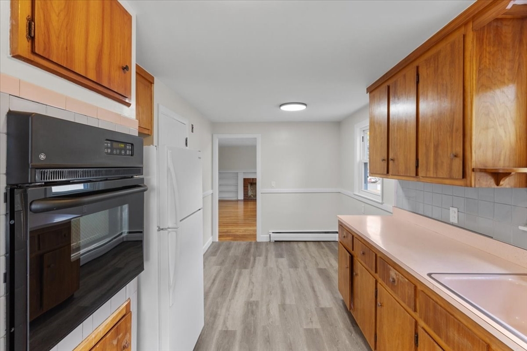 187 Vincent Road Dedham, MA 02026 - Photo 11 of 38 Gallery Image 11