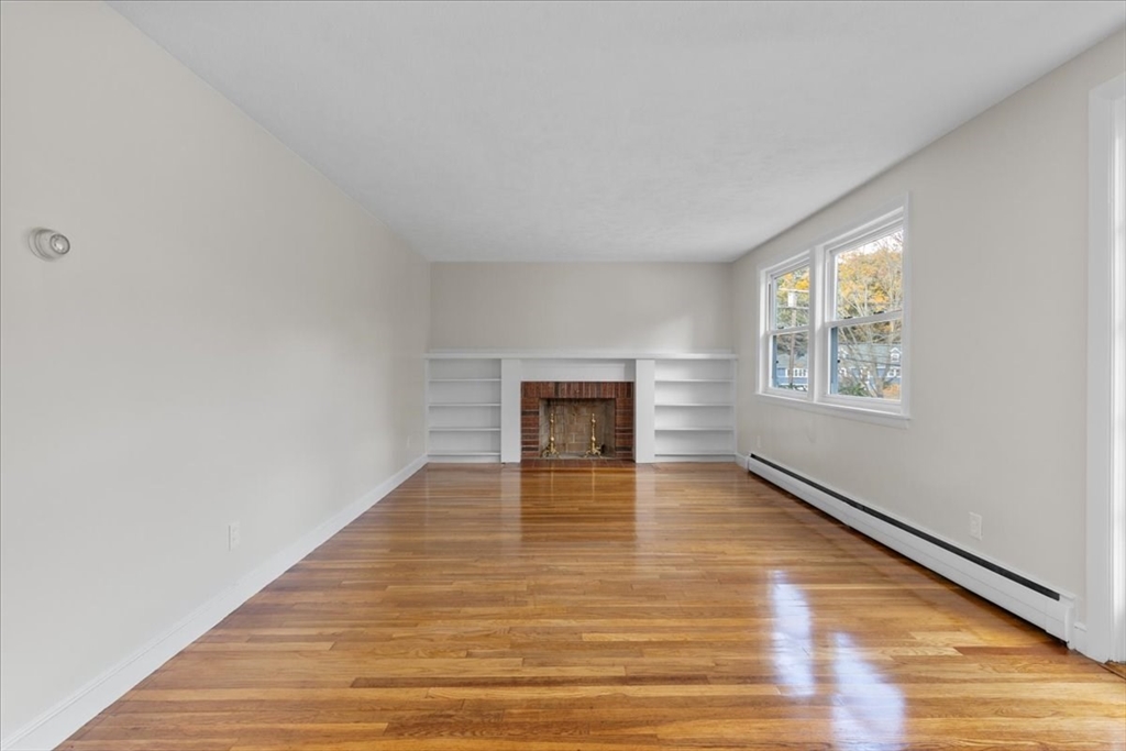 187 Vincent Road Dedham, MA 02026 - Photo 4 of 38 Gallery Image 4