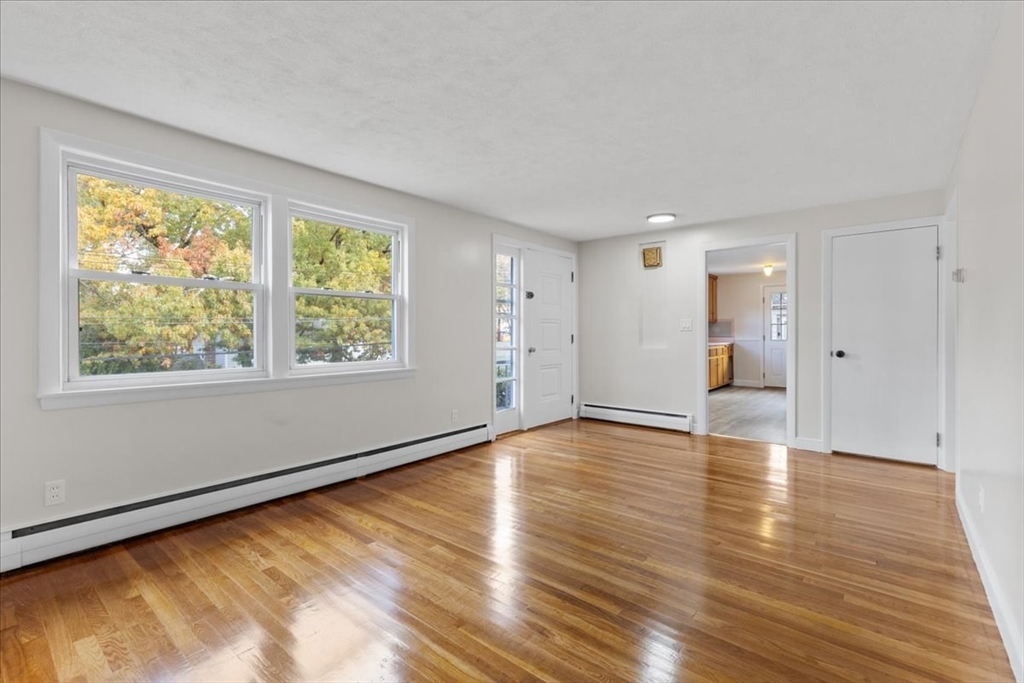 187 Vincent Road Dedham, MA 02026 - Photo 6 of 38 Gallery Image 6