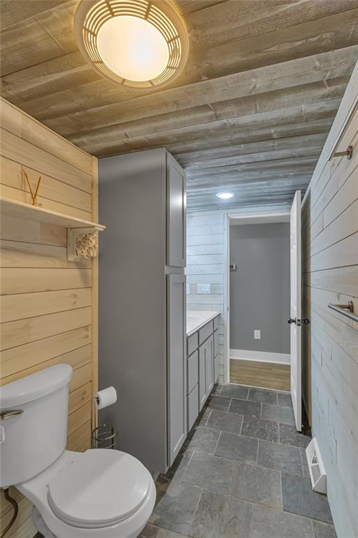 143 Inman Drive New Brighton, PA 15066 - Photo 20 of 29 a bathroom with a toilet and a shower