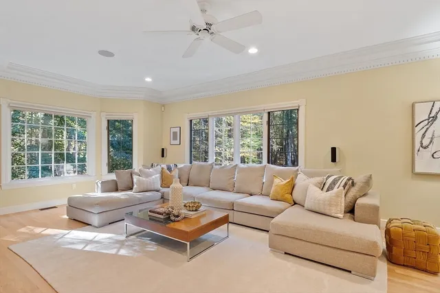 $2,475,000 | 9 Garland Road, Lincoln, MA 01773