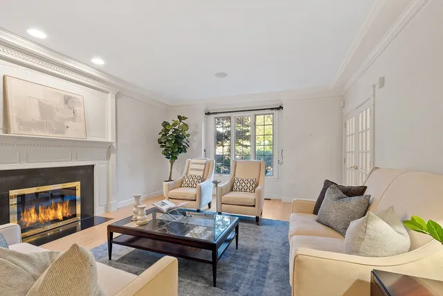 $2,475,000 | 9 Garland Road, Lincoln, MA 01773