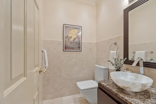 $2,475,000 | 9 Garland Road, Lincoln, MA 01773