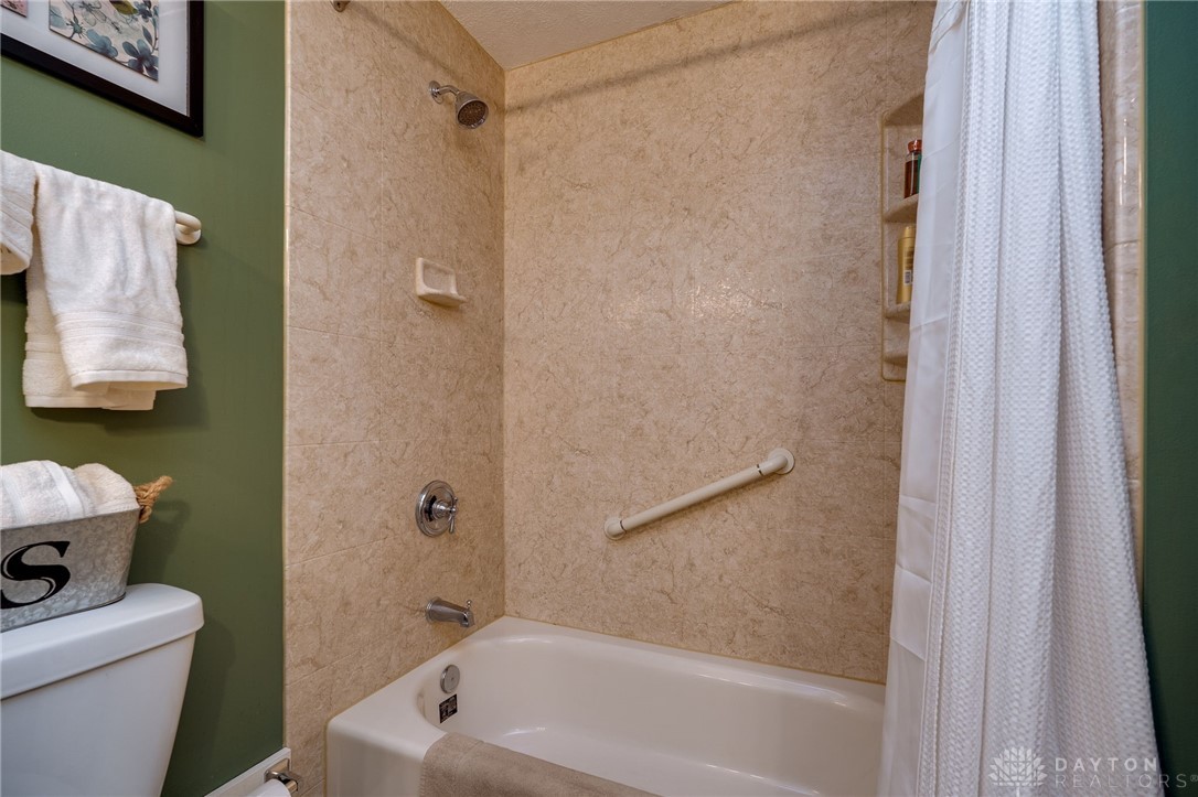 4127 Grossepoint Street Springfield, OH 45502 - Photo 33 of 55 Gallery Image 33