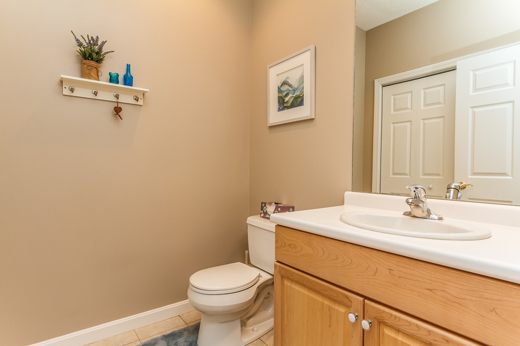 7 Old Stage Road, Unit 8 Litchfield, NH 03052 - Photo 20 of 28 Gallery Image 20
