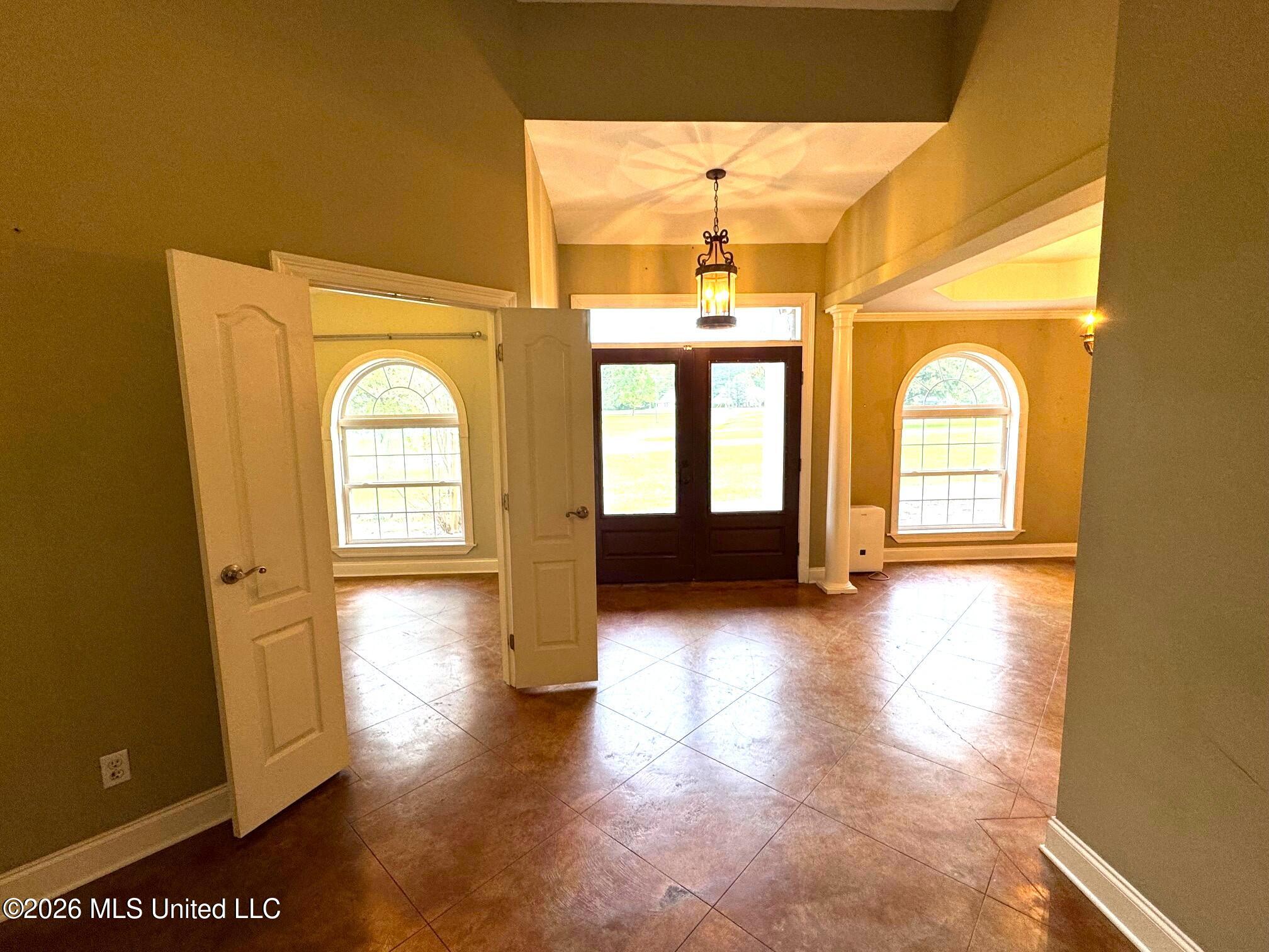 1038 Deerfield Road Summit, MS 39666 - Photo 5 of 32 Foyer from Fmly