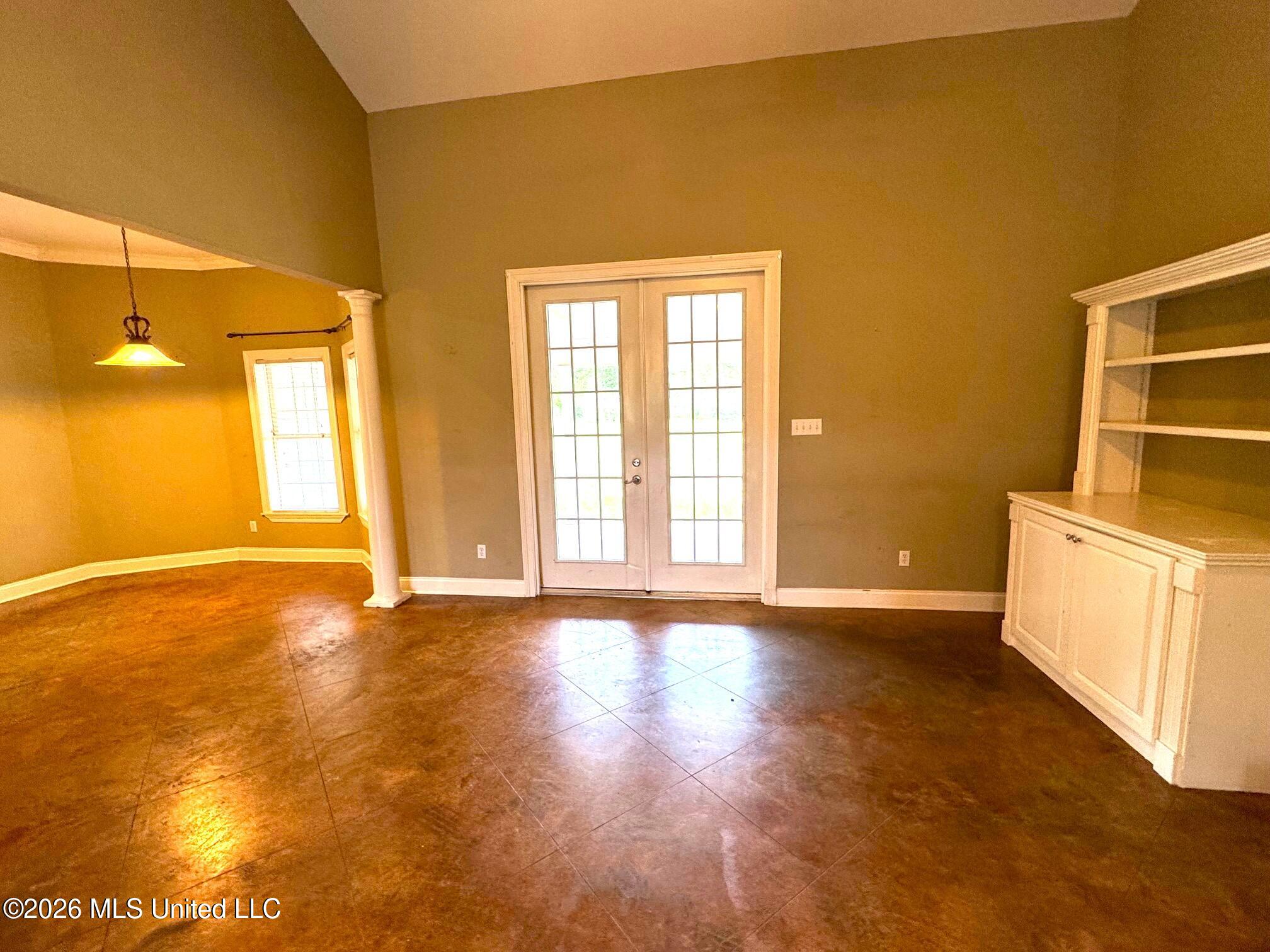 1038 Deerfield Road Summit, MS 39666 - Photo 7 of 32 amily room to porch